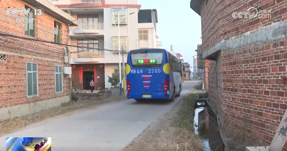 民生一件事｜校车、“陪读公寓”“陪读车间”破解乡村教育难题 温暖“求学路”(图2)