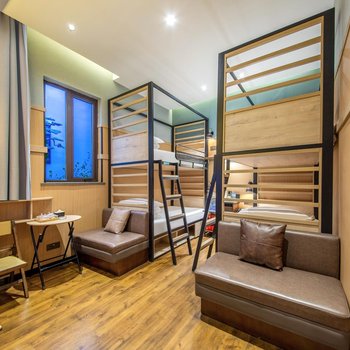 创新浪潮奔涌400+行业精英汇聚首届定制家居行业创新大会盛大举办！(图1)