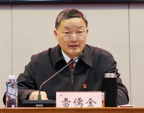 午休能躺睡、研学坐专列……湖北代表委员为“上好学”支招(图3)