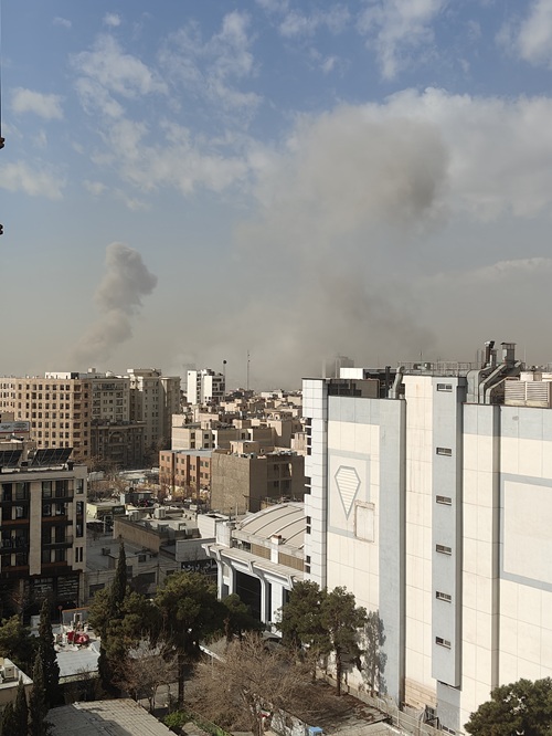 在伊中国留学生：这一年来我在伊朗经历了三次断网、两次撤离-陈乔悦(图1)