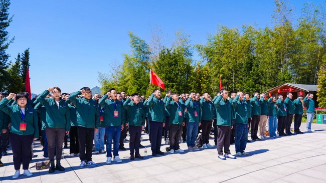 办公家具品牌圣奥逆市稳盘、修内革新启新程(图1)