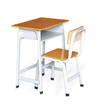 一张小课桌的躺睡自由毛宁分享中国校园“午睡神器”引爆全球共鸣(图1)