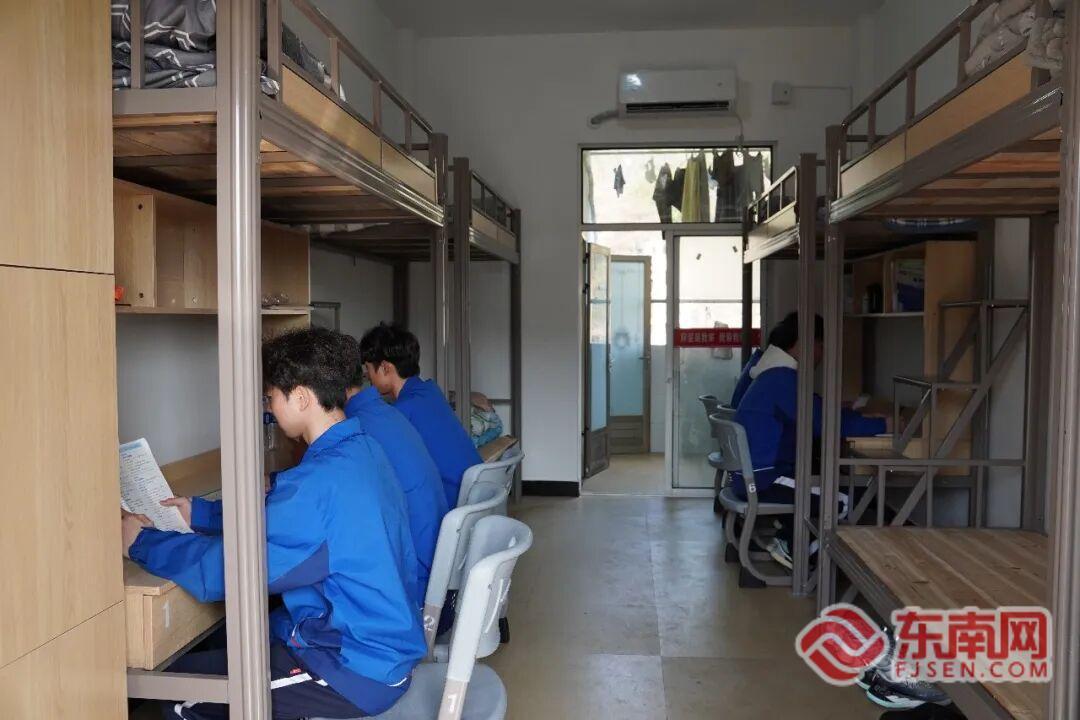 山海协作宿改暖心！浦城乡镇学校宿舍焕新(图1)