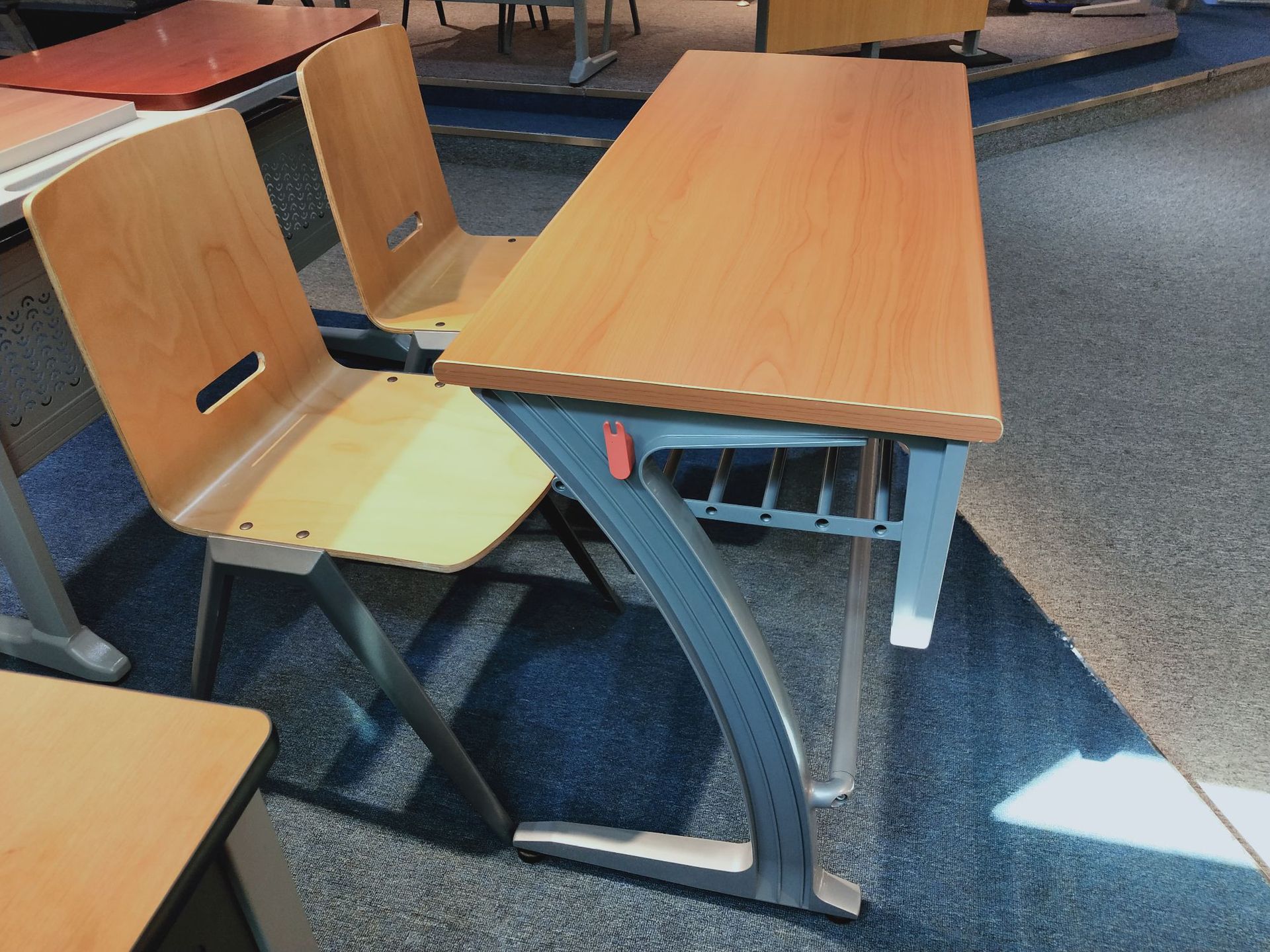 守护书香郑大营造静心书海(图1)