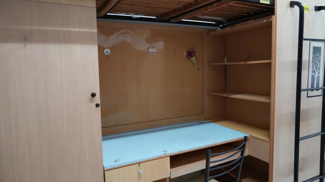 陕西师范大学雁塔678号学生公寓家具购置项目公开招标公告(图1)